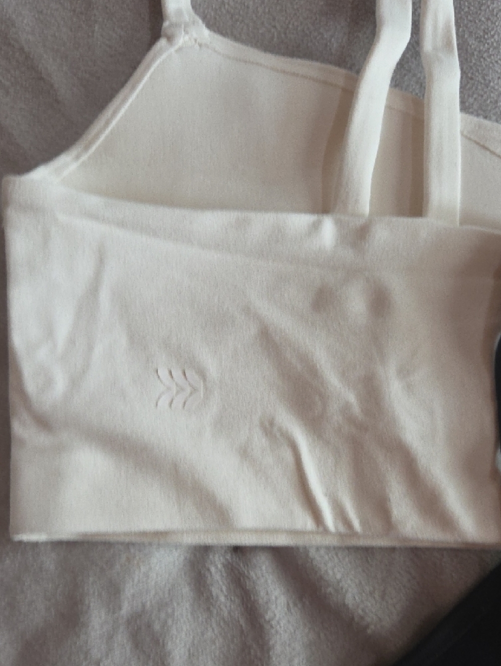 2 Target All In Motion Everyday Soft Light Support Strappy Sports Bras LARGE - Picture 4 of 9